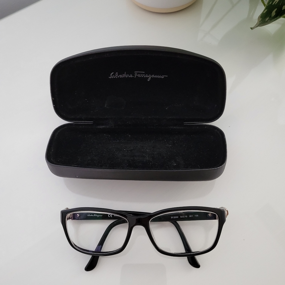 Salvatore Ferragamo Black Perscriptioned Glases
